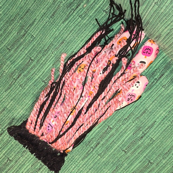 Voodoo Doll - Picture 4 of 4